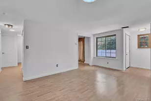 685 Blue Ridge Rd, Medford, NY 11763 - Photo 11