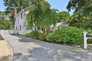 54 Breezy Point Rd, Wading River, NY 11792 - Photo 17