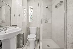 82-41 166th St, Jamaica, NY 11432 - Photo 7