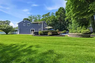 10 Mansfield Ln S, East Northport, NY 11731 - Photo 39