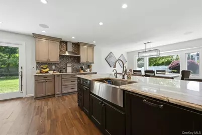 10 Mansfield Lane S, East Northport, NY 11731 - Photo 11