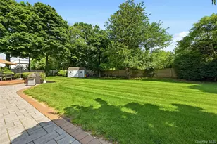 10 Mansfield Ln S, East Northport, NY 11731 - Photo 41