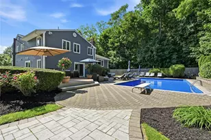 10 Mansfield Ln S, East Northport, NY 11731 - Photo 37