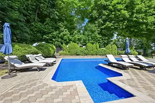 10 Mansfield Ln S, East Northport, NY 11731 - Photo 33