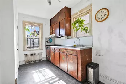 61-20 156th Street, Flushing, NY 11367 - Photo 11