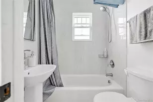 61-20 156th St, Flushing, NY 11367 - Photo 13