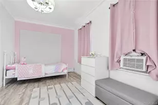 61-20 156th St, Flushing, NY 11367 - Photo 9