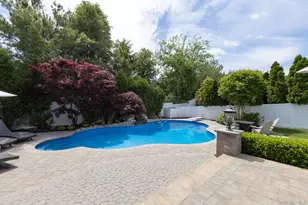 11 Coventry Ln, Smithtown, NY 11787 - Photo 39