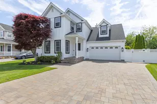 11 Coventry Ln, Smithtown, NY 11787 - Photo 3