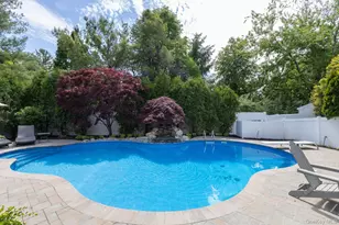 11 Coventry Ln, Smithtown, NY 11787 - Photo 33