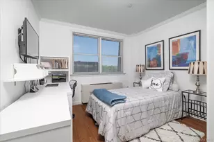 55 Clinton Ave, Rockville Centre, NY 11570 - Photo 15
