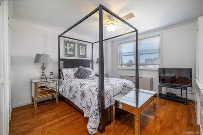 55 Clinton Avenue #401, Rockville Centre, NY 11570 - Photo 13