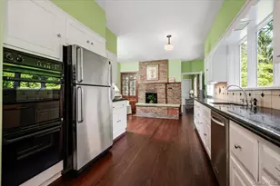 563 Asharoken Ave, Northport, NY 11768 - Photo 15