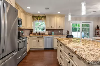146 Saint Marks Place, Massapequa, NY 11758 - Photo 7