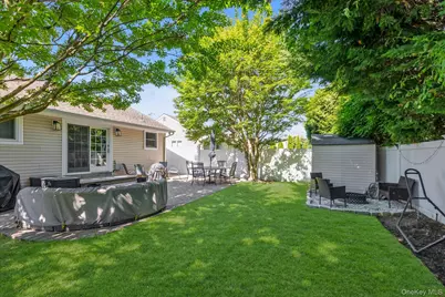 146 Saint Marks Place, Massapequa, NY 11758 - Photo 15