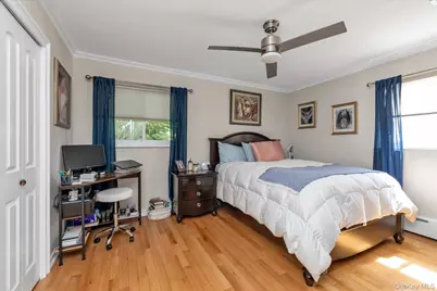 146 Saint Marks Place, Massapequa, NY 11758 - Photo 11