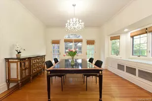 9 Nassau Dr, Great Neck, NY 11021 - Photo 9