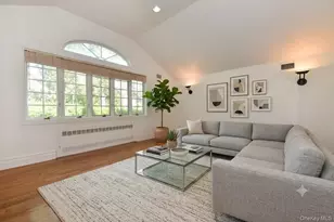 9 Nassau Dr, Great Neck, NY 11021 - Photo 11