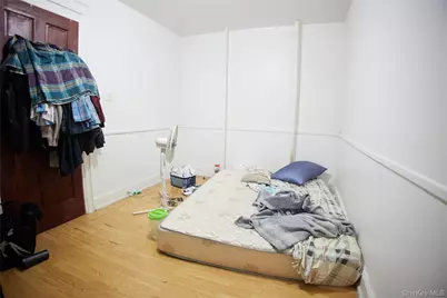 243 Crescent, Brooklyn, NY 11208 - Photo 25