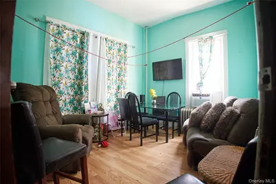 243 Crescent, Brooklyn, NY 11208 - Photo 5