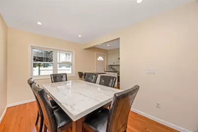 426 N Corona Avenue #7, Valley Stream, NY 11580 - Photo 7