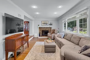 25 Arrowwood Ln, Melville, NY 11747 - Photo 3