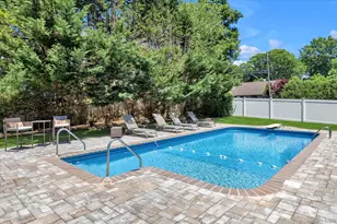 25 Arrowwood Ln, Melville, NY 11747 - Photo 23