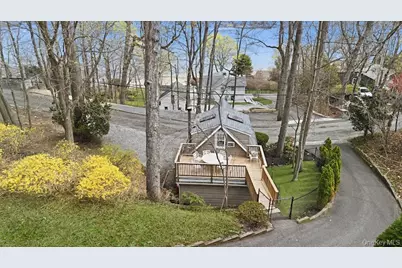 8 Idle Day Knoll, Centerport, NY 11721 - Photo 19