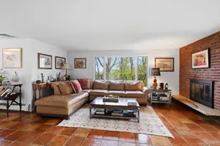 8 Idle Day Knoll, Centerport, NY 11721 - Photo 5