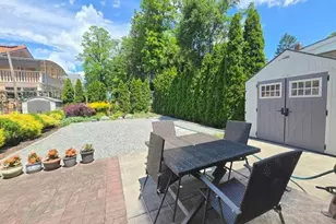 248-41 Thebes Ave, Little Neck, NY 11362 - Photo 27
