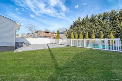 2415 Babylon Turnpike, Merrick, NY 11566 - Photo 21