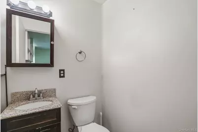 8 Ricky Lane, Poughkeepsie, NY 12601 - Photo 19