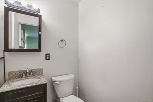 8 Ricky Ln, Poughkeepsie, NY 12601 - Photo 19