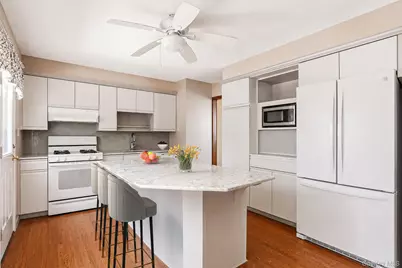 8 Ricky Lane, Poughkeepsie, NY 12601 - Photo 9