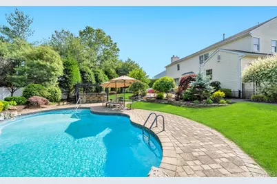 25 Yellow Top Lane, Smithtown, NY 11787 - Photo 45