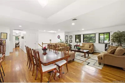 37 Windham Drive, South Huntington, NY 11746 - Photo 5