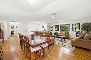 37 Windham Dr, South Huntington, NY 11746 - Photo 5
