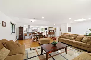 37 Windham Dr, South Huntington, NY 11746 - Photo 7