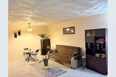 204-15 Foothill Avenue #B44, Hollis, NY 11423 - Photo 3