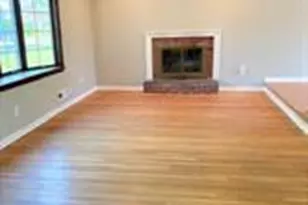 10 Elderwood Ln, Melville, NY 11747 - Photo 9