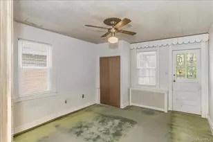 254-23 83rd Ave, Glen Oaks, NY 11004 - Photo 23