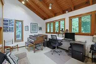 21 Hawkes Ave, Ossining, NY 10562 - Photo 15