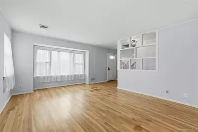 324 Coleridge Street, Levittown, NY 11756 - Photo 7