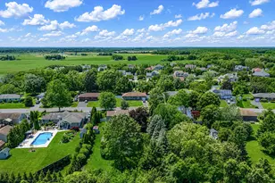 100 Donna Dr, Calverton, NY 11933 - Photo 17