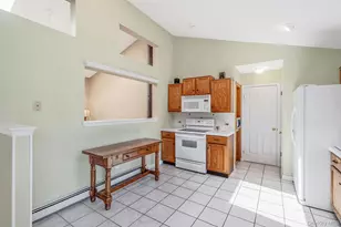 100 Donna Dr, Calverton, NY 11933 - Photo 23
