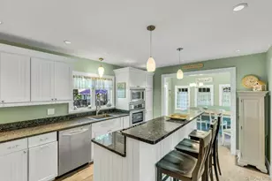 530 Woodcliff Dr, Mattituck, NY 11952 - Photo 9