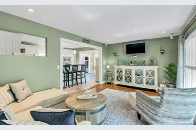 530 Woodcliff Drive, Mattituck, NY 11952 - Photo 7