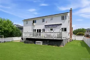 20 Elm St, Massapequa, NY 11758 - Photo 39