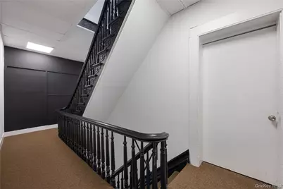 95 Buena Vista Avenue, Yonkers, NY 10701 - Photo 37