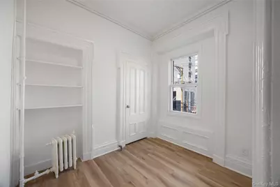 95 Buena Vista Avenue, Yonkers, NY 10701 - Photo 33